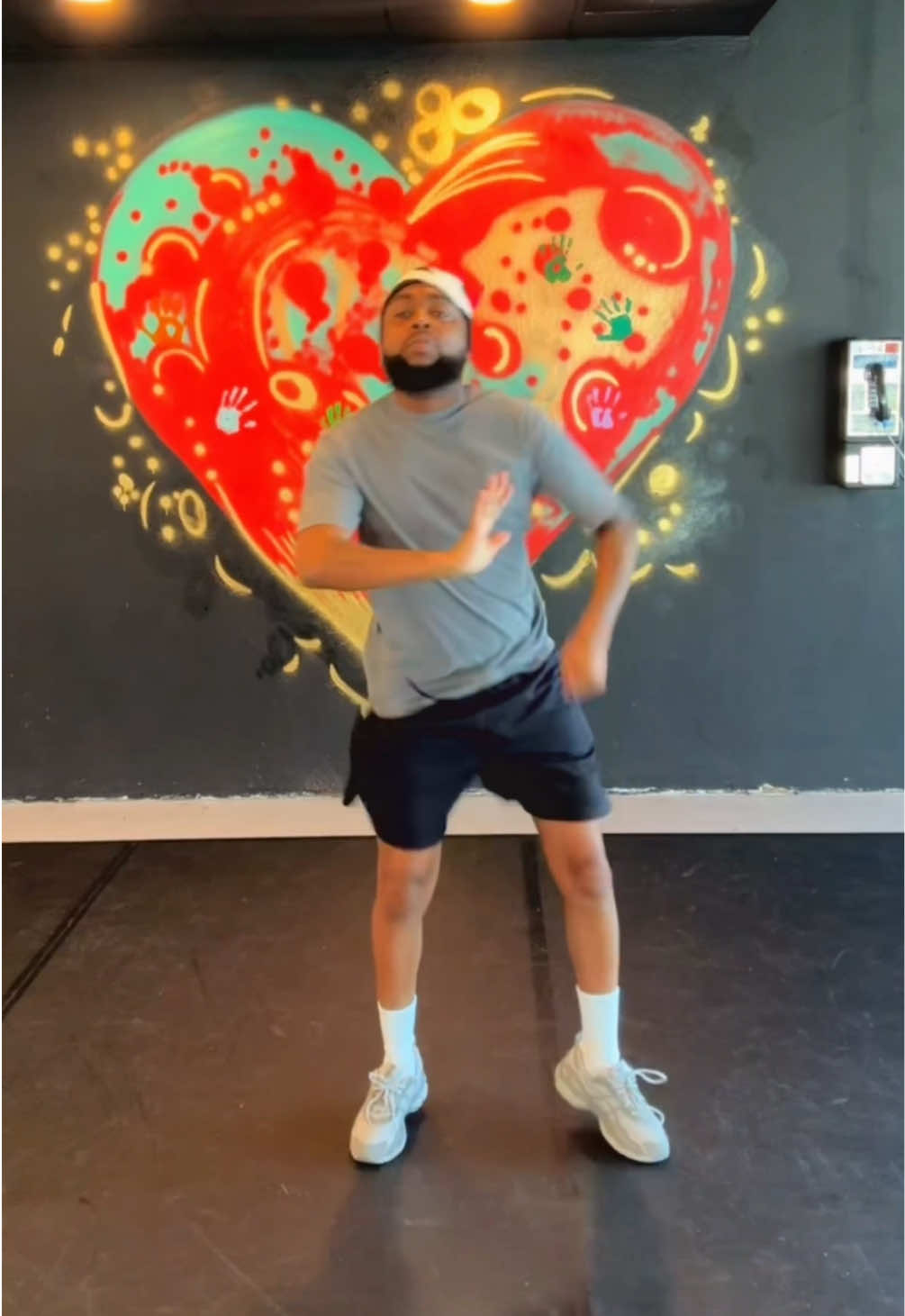 Cutting up in the Bay 🔥🙌🏾 @iamdlow  Make sure yall visit @studiot.arts while you are in Sacramento   #tsuterry #dlow 