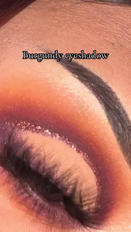 Burgundy eyeshadow 🫶🏼 #makeuptutorial #burgundyeyeshadow #darkfemininemakeup #creatorsearchinsights 