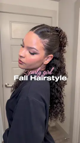 new curly hairstyle unlocked 🥳 | don’t forget to save this tutorial for later 🫶🏽 . . #curls #curly #hairstyle #fall #fallhair  