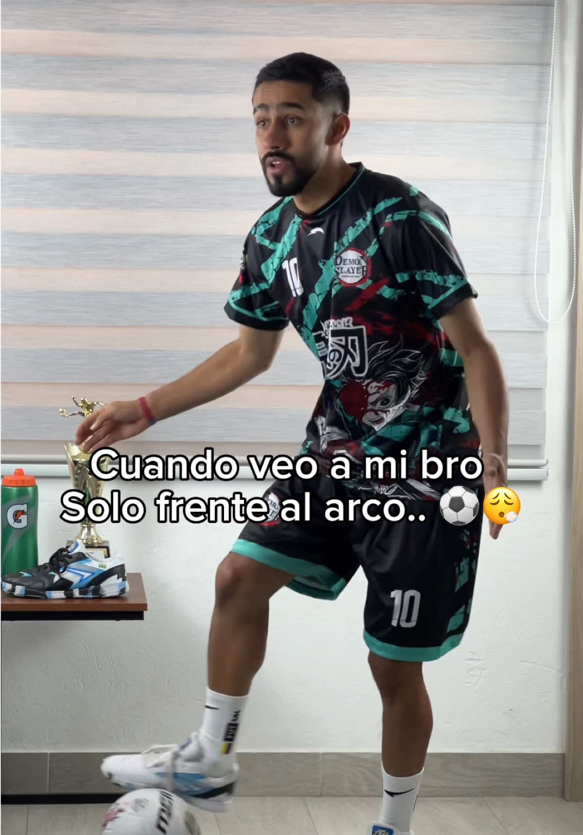 Etiqueta a tu amigo 😮‍💨⚽️!.  #amigos #humor #futsal #futbol⚽️ #contenido 