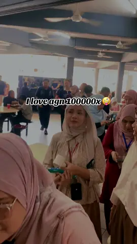 Arghhhhhhhhh love agn so much … isnin-sabtu 10:30-6ptg , public holiday buka!  Shopee/panda/grab on!! Make sure order lambang agn tau #ayamgepuknusantara #ayamgepuknusantarakl #top10klfoodie #ayamgepuk #rasapedasketagih 