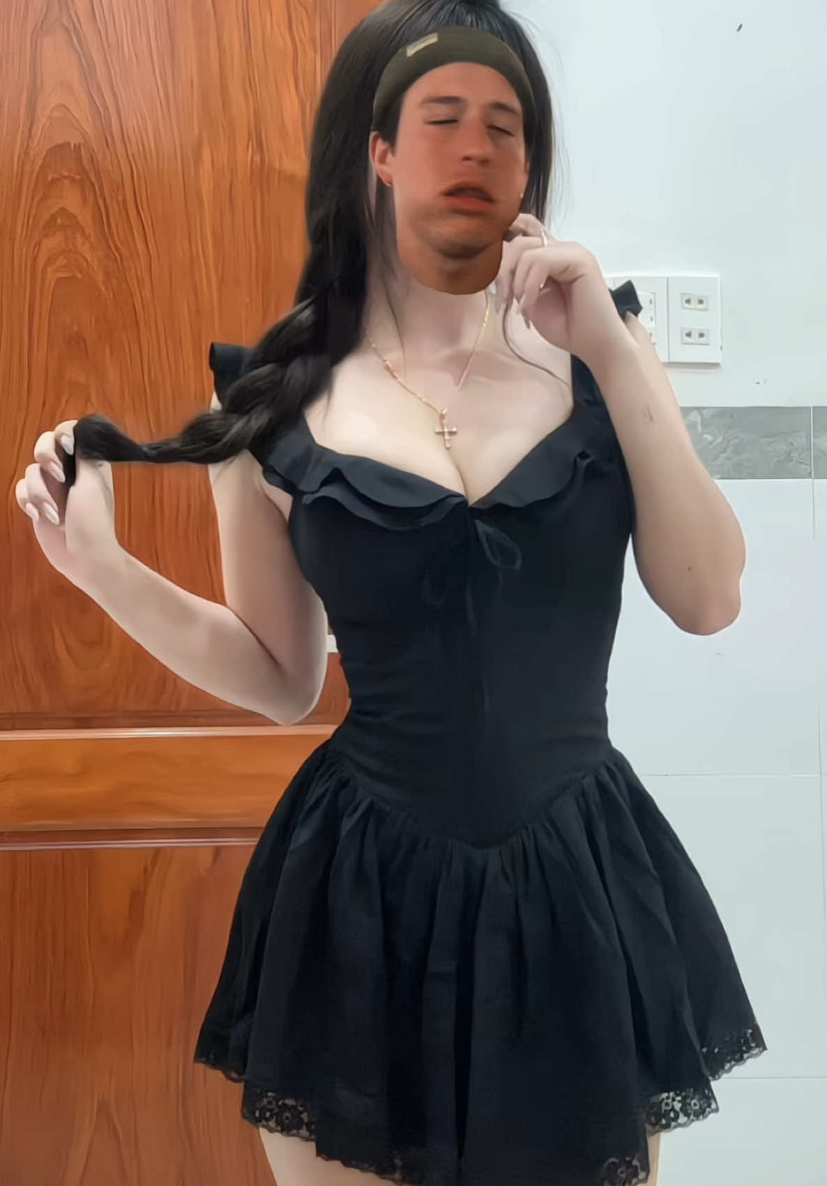 nép vào tai a 🧏🏻‍♀️ @BYVEE STYLE 