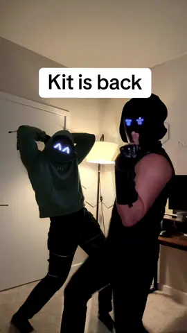 Welcome back kit #fyp #kpopdemonhunters #welcomeback #friends  