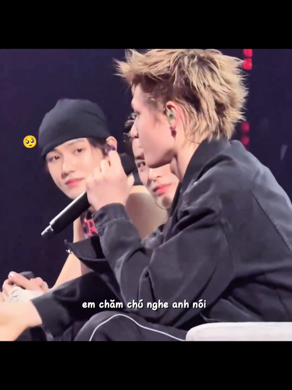 Nene chan ngoan xinh iu của anh Tin 😚, hay side eyes vs ai chứ anh có chọc đến cỡ nào cũng cười xinh thui ngoan ơi là ngoan, ánh mắt nhìn anh cũng bling bling nữa 🥺 lâu rồi hông làm video tổng hợp mmt kiểu này hihi  #Martin #Seonghyeon #Marhyeon #Cortis #kwon2_04_05 