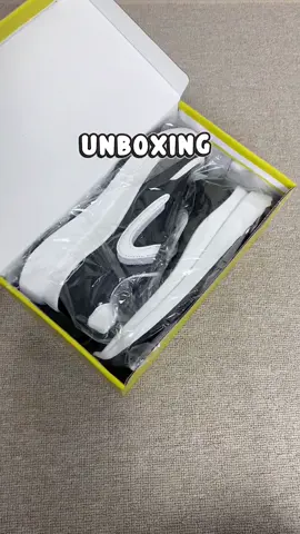 Waktunya Unboxing 🤏🏻✨ #fyp #promoguncang1111 #gudangsepatuimport #sepatugsi #fypdong 