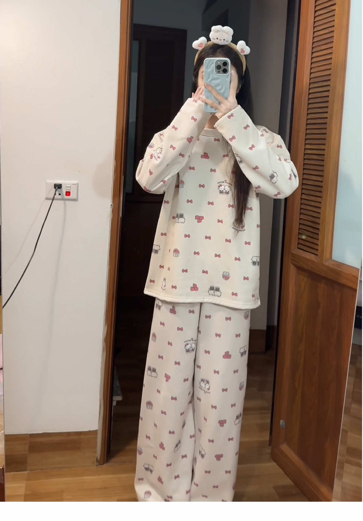 Đồ ngủ mặc như này thui đủ ấm rùi #thuylinh1603 #xh #outfit #donguxinh 