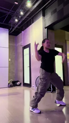 Killin’ It girl FEMME Class 💜 Gusto ko pa sana muna bumawi sa next class nito before uploading but for the love J-Hope & OT7, posting this 🫰🏻☺️ Fun and full of energy choreo at full of hingal class with Coach @marcdevonnn on IG ✨❤️😅 #fyp #fypreelsシ゚viralシ #danceclass #killinitgirl_jhope @hobipower 