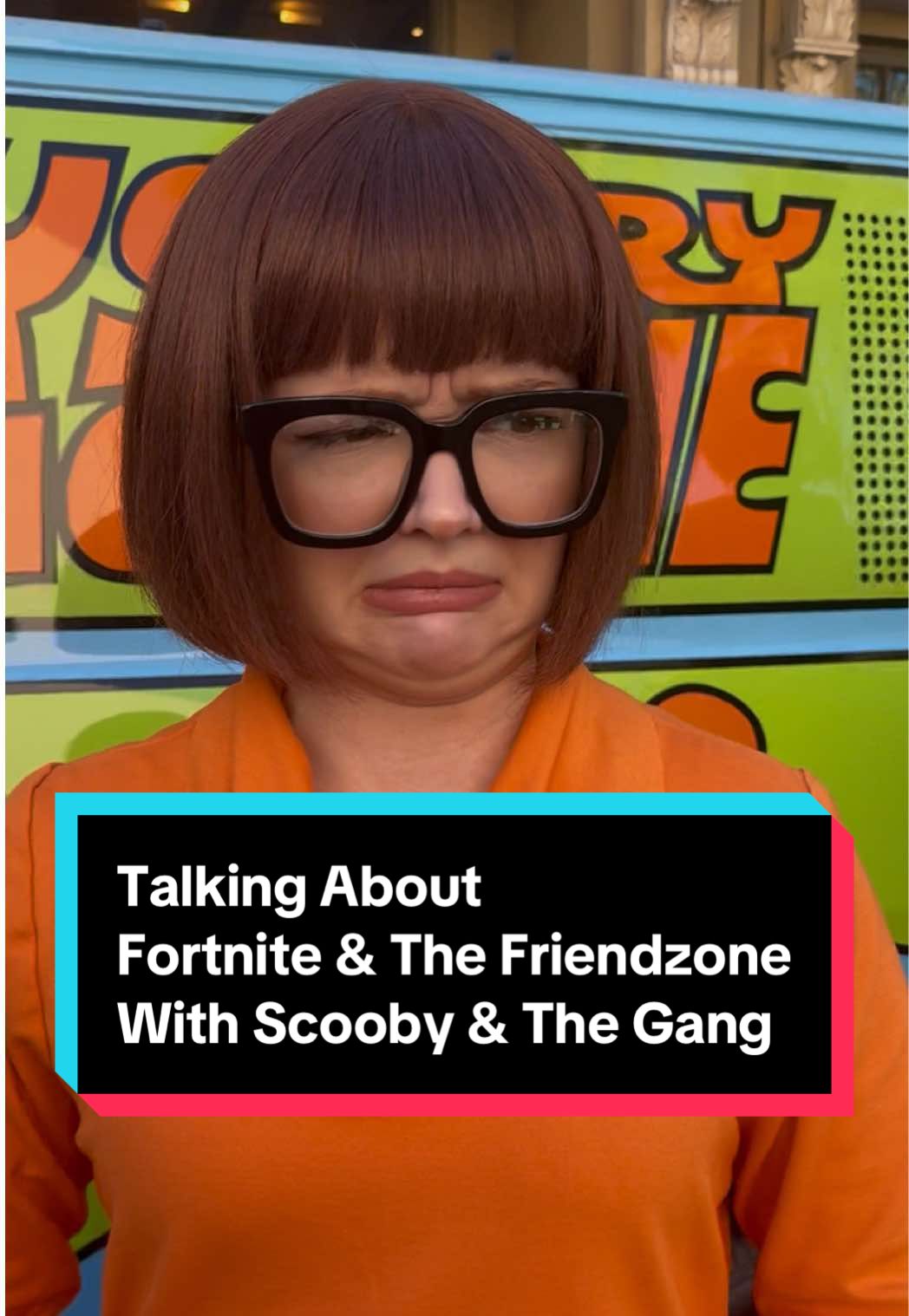 Scooby & the gang talk about their feature in Fortnite… and the friendzone 😬  #scoobydoo #fortnite #universalstudios #universaldtudioshollywood #scoobydoobydoo 