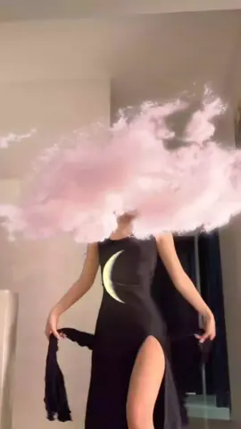 لا زال قلبي قلب طفلة، وروحي فراشة تائهة... 🦋♥️