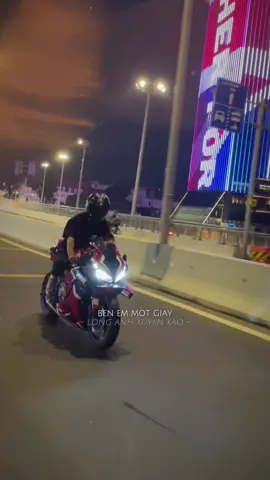 Bên em một giây làm anh xuyến xaoooo #cbr650r #xuhuong #trending 