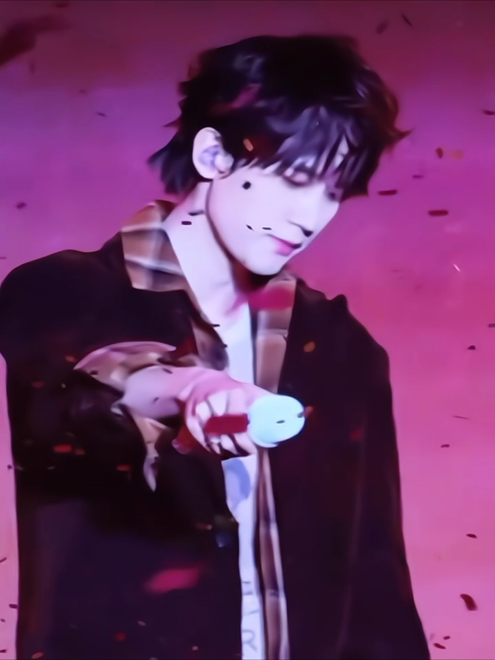 wonderland music festival, so proud of you xiaoran👏🏻 #周翊然 #zhouyiran #zhouyiran周翊然 #chineseactor #cdrama 