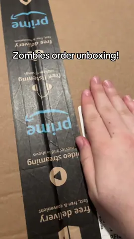 Zombies vinyl!!! My first ever vinyl even though I’m going to say it’s my Freya one when it comes cause it’s the first one I have ever ordered! Now I just need a record player! #fyp #zombies4 @disneyzombies 