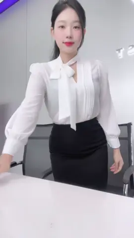 Trực trưa 💕 #xuhuong #vinfast