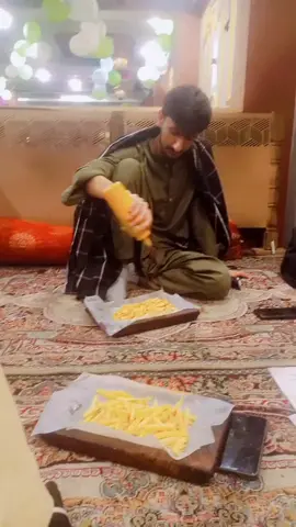 سلا😆🥺😁☠️💯#fupシforyou #fann #kfc #vrindavan #pag @سردار باسط خان😈 