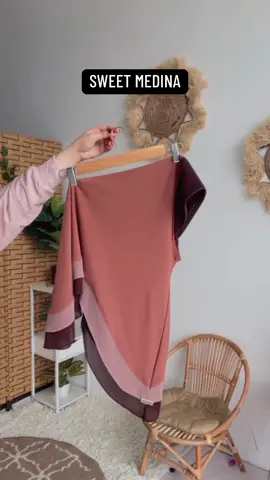Sarung je terus on point! Ironless, kemas, dan elegan sepanjang hari 💖 #TudungLabuh #FYP #FYPMalaysia #TudungViral #TudungDaily 