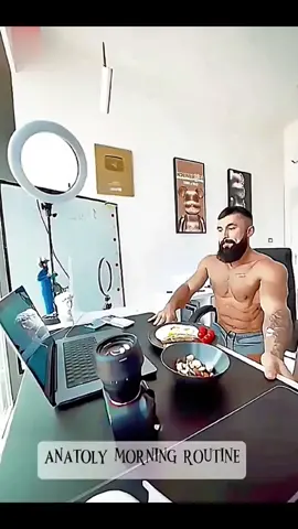 #creatorsearchinsights #anatoly #gym #cleaner  #fitnessmotivation 