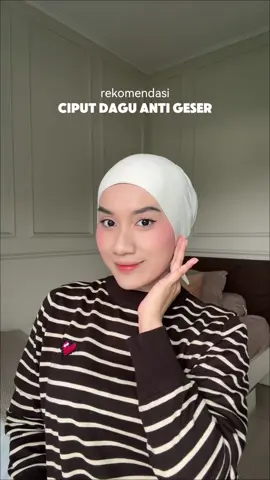 sekarang gaperlu khawatir ciputnya bakal geser karena udah di desain sampai dagu! ciput andalan aku selalu dari @Jendela.fashion 🫶🏻 #ciput #ciputdagu #rekomendasiciput #hijab #jendelafashion 