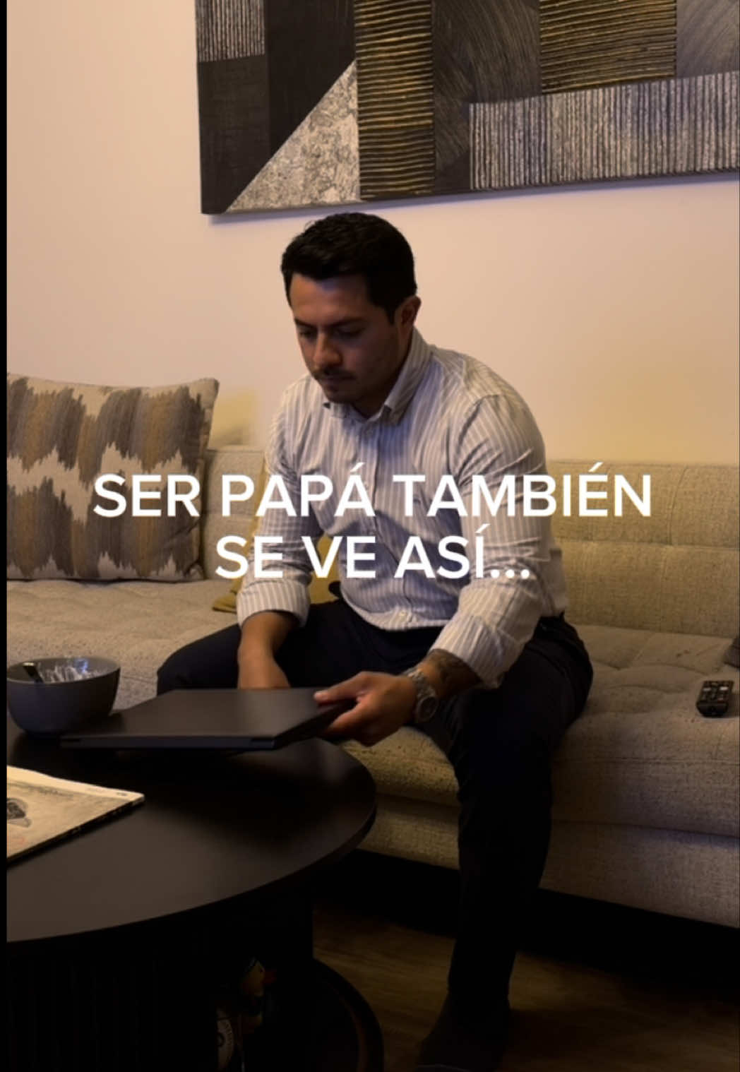 Ser papá también se ve así ❤️‍🩹  Tengo 32 años, soy abogado y además tengo un negocio propio, así que diario trato de hacer funcionar todo a la vez 🙏 #fyp #dayinmylife #dayinthelife #abogado #oficina 