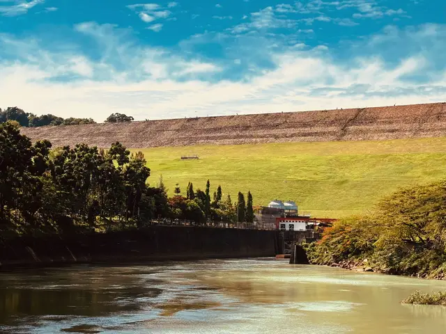 just me, my camera, and a little curiosity🤏🏻📸 #purwakarta #wisatapurwakarta #nature #jatiluhur #paranggombongpurwakarta #paranggombong #fypp #wisataalam #fypシ゚ #explorepurwakarta #purwakarta_istimewa 