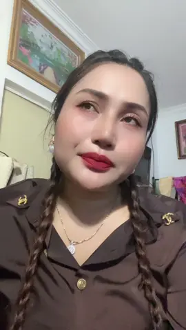 មានលុយទុកចាយខ្លួនឯងទៅខ្ញុំមិនត្រូវកាទេខ្ញុំត្រូវតែពីមនុស្សដែលជាប្តីខ្ញុំម្នាក់គត់