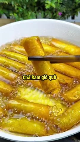 Chị E Mình Thích Ăn Món Chả Ram. Chả Giò . Thì Hãy Thử Dùng Giỏ Bánh Chả Ram Này Đi . Vừa Dể Cuốn Mà Siêu Giòn Luôn Á .#livehighlights #Love #toktok #ngocbich976 #amthuc #foodtiktok #ngocbichbuacomhangngay  @Ngọc Bích 9..76  @Ngọc Bích 9..76 