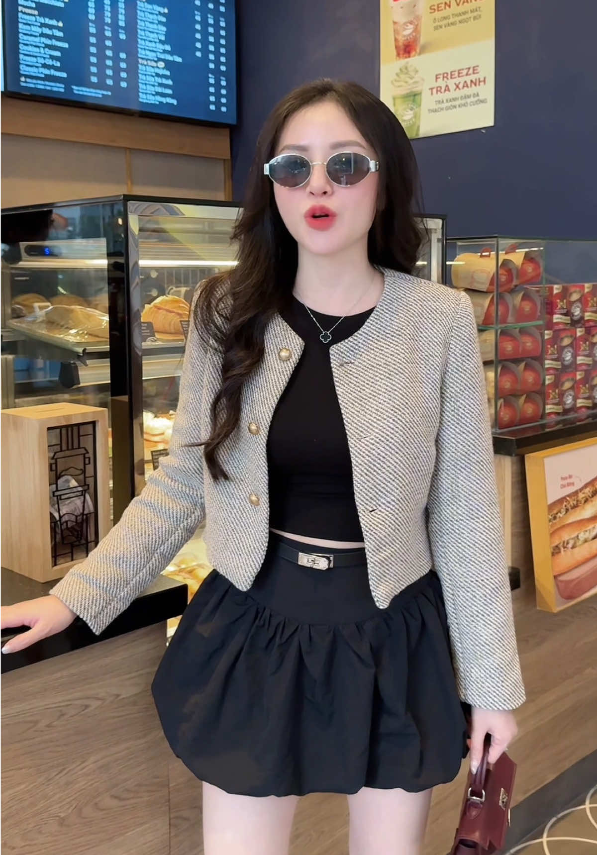 Form và màu đều ưng ạ