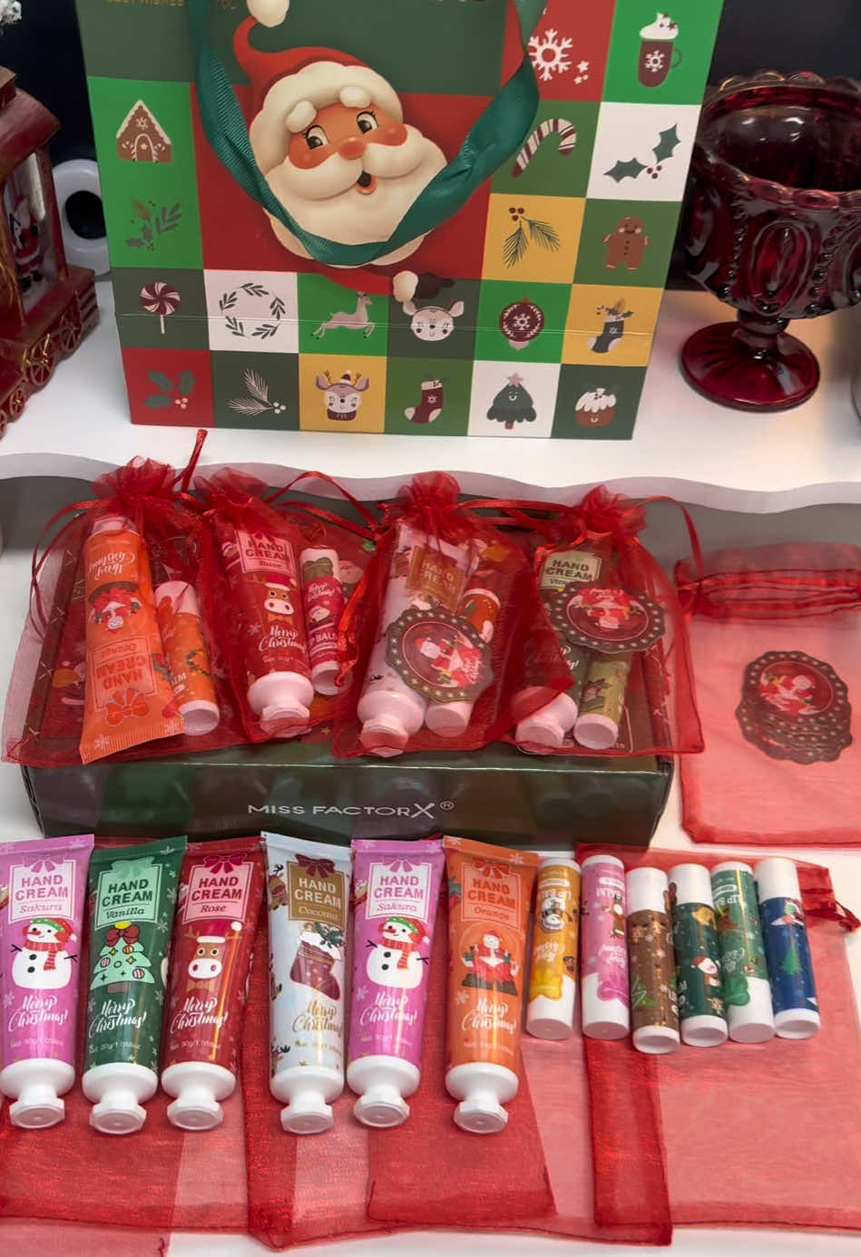 30 lip balms, 10 lotions, and gift bags! Perfect little Christmas gifts! #christmasgiftideas #teachergifts #giftexchange #christmas #christmastime#TikTokShopCyberMonday #TikTokShopBlackFriday #spotlightfinds 