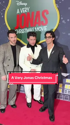 When Joe Jonas spotted his A Very Jonas Christmas girlfriend, co-star Chloe Bennet 🥰❤️ 🎥 Premieres Nov 14, 2025 exclusively on @Disney+ and @hulu  Thank you #disneyplus & #hulu for the lovely invite, I absolutely loved the movie and I’m looking forward to watching it again with my family!   #AVeryJonasChristma @Jonas Brothers 