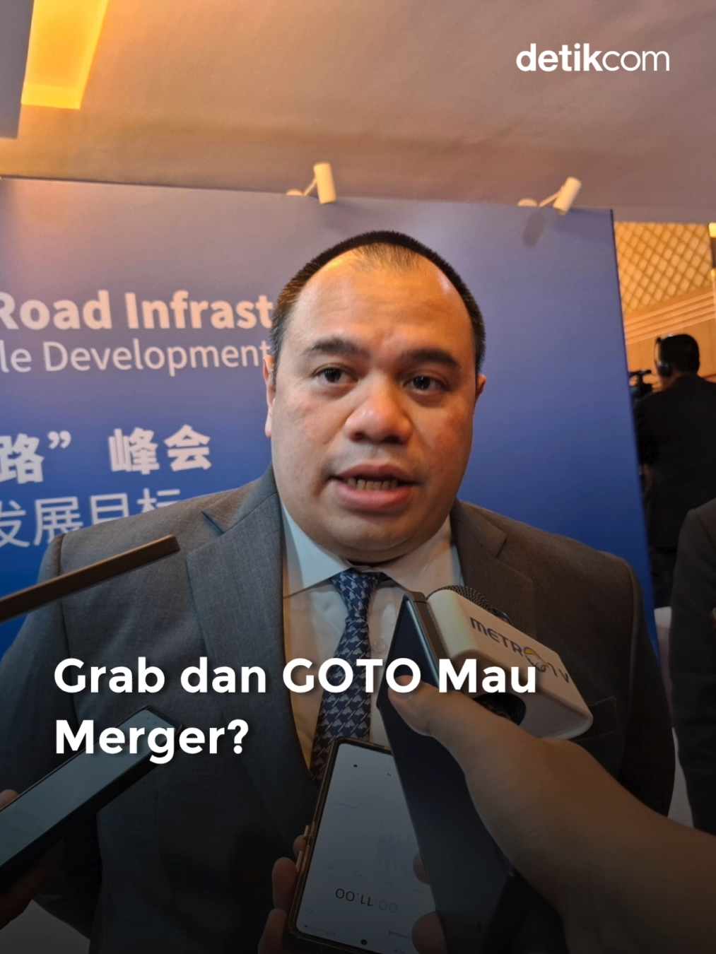 Badan Pengelola Investasi (BPI) Daya Anagata Nusantara (Danantara) disebut akan terlibat dalam wacana merger atau penggabungan usaha Grab dan PT GoTo Gojek Tokopedia Tbk (GOTO). Chief Investment Officer (CIO) BPI Danantara, Pandu Sjahrir, menjelaskan proses merger menjadi keputusan Grab dan GOTO. Menurutnya, aksi tersebut perlu memperhitungkan aspek business-to-business (B2B). 