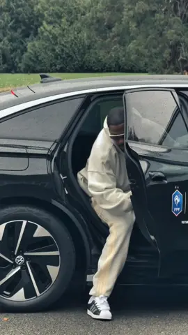 𝑷𝒂𝒓𝒊𝒔 𝒇𝒂𝒔𝒉𝒊𝒐𝒏 𝒘𝒆𝒆𝒌 🇫🇷😎 Para pemain timnas Prancis sudah berkumpul untuk mengikuti pertandingan kualifikasi piala dunia 2026, menghadapi Ukraina🇺🇦 (14 November) dan Azerbaijan🇦🇿 (17 November). #france🇫🇷 #mbappe #football #outfit #fypシ 