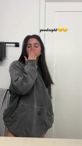 Get unready after work <3 #liraclinicalskincare #estheticianlife #getunreadywithme #skincarerecommendations 