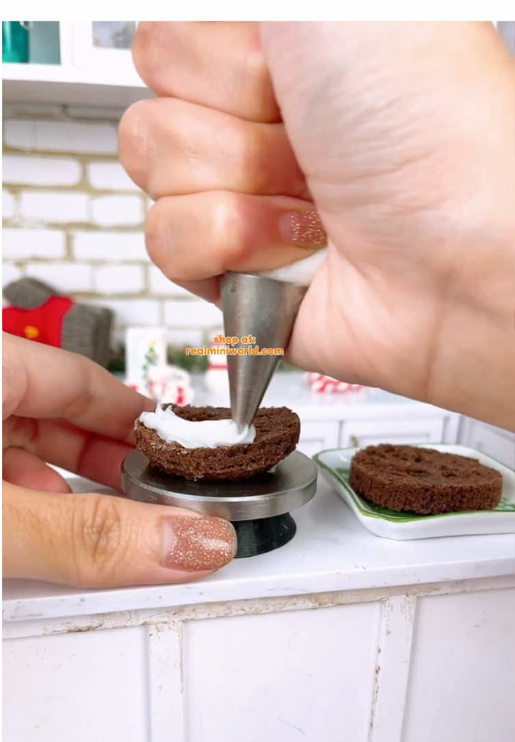 please be honest with me is this too early for Christmas tiny cake? 🎄🥹 #miniature #minicooking #easybake #tinycakes #tinyfood  