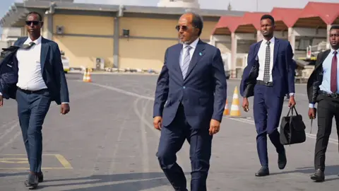 Dalxoreeye #somalia #nabad #khalit_abdull #fyp 