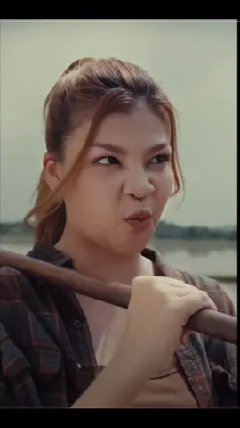 จะช่วยเพื่อนโดนสะเอง 555 ชอบๆ #ข้าวผัดหมูไม่ใส่ผัก #ไอเกมส์ #ไอ้แบงค์ตัวน้อย 