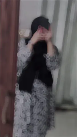 #যাদের মুখ দেখে মনে হয় ভাজা মাছ উল্টে খেতে জানে না। তারা আসলে কাঁটা সহ গিলে খাওয়ার ক্ষমতা রাখে!!🙂🙂#tiktok #foryou #vairal #foryoupagebangladesh 