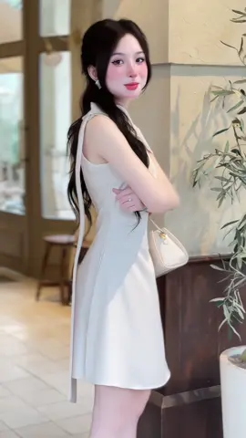 🛒 🌟 Mặc váy này, nàng chỉ cần mỉm cười – mọi ánh nhìn sẽ hướng về! #xuhuong #fyp #vaydutiec #thoitrangnu #outfit   