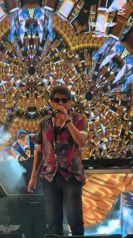 පිස්සු හැදෙන බැකින් 🥵❤️💥 #Flashback#live#show