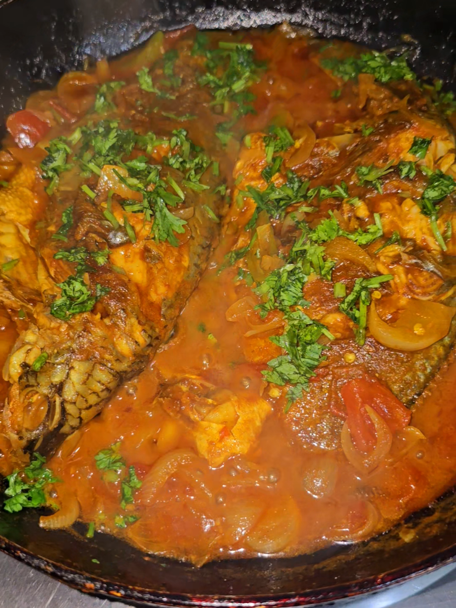 মাছের দোপ্পেয়াজা 🌿🐟 #foryourpage #viral #foodrecipe #ctgtiktok #bdtiktokofficial 