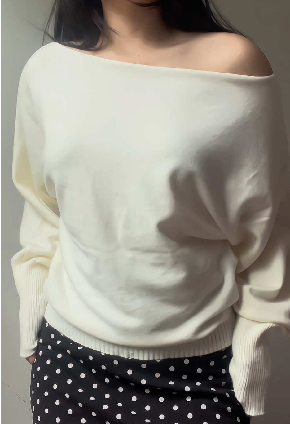 apricot longsleeve & polka dot skort 🤍🖤 #offshoulderlongsleevetop #polkadotskort #outfitreco #fyp 