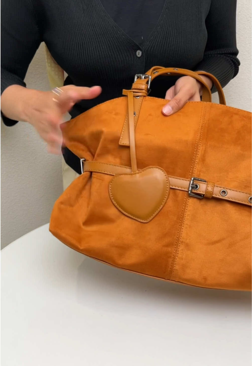 Unboxing Lanna Bag! Totebag besar muat laptop, buku tebel, mukena travel dan tumblr! #WIBGAJIAN #PromoGuncang1111 #GajianSale #jimshoney #lannabag 