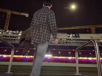 You're always welcome at your home, Leo. #lionelmessi #messi #viscabarca #tikokmyanmar #barcelona 