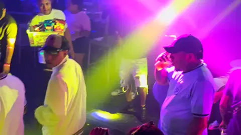 LUNES 10 DE NOVIEMBRE  #discotecalospepes #calle18 #mamuth #paratiiiiiiiiiiiiiiiiiiiiiiiiiiiiiii @Djrickypanama @elmamuth507 @florecita.1995 @A.G.PROMOTION'S 