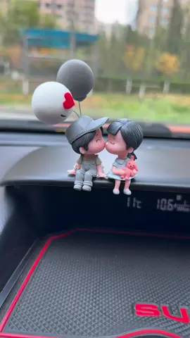 A beautiful gift for your partner.#tiktokshop #car #parejasgoals #parejas #detallespersonalizados 