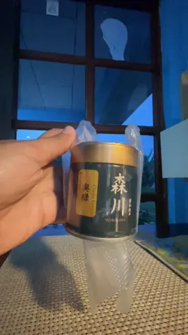 Choko Kurimi 🍵  Okumidori blend มัทฉะ 6 สายพันธุ์จาก แบรนด์ Morikawa tea  สำหรับเรา ดื่มง่าย light นุ่มๆ มีความชอคโกแลตเบาๆตอนท้าย หอมวานิลลาอ่อนๆ  #Matcha #แม่น้องกัปตันที่ตีมัทฉะทุกวัน #matcha  #morikawa @MORIKAWA TEA 