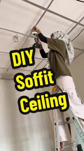 Project DIY Soffit Ceiling. Dah la fikir nak buat tapi memandangkan banyak kerja kita kena tunggu la husband free baru boleh buat sama2.🤭. ada sebab kenapa kami pasang soffit siling ni. antara sebab utama kawasan ruang makan atau dining ni kekurangan cahaya. wiring asal untuk lampu dari developer ada 1 sahaja lagi 1 kawasan ni beam jadi kalau nk hacking memang akan ada banyak masalah lagi2 habuk. sebab rumah dah duduk kan klu rumah baru xda masalah. kebetulan haritu ada pergi opening warehouse terbaru @iPainterDIY di Bukit Serdang memang terus berkenan dengan soffit ni. bila dah berkenan kita pun start la projek DIY ni. selagi mampu jimat kita jimat kan☺️. Jadi untuk korang yg suka kelainan atau minat DIY boleh la cuba tau.  semoga bermanfaat☺️☺️ #DIY #makeover #ceiling #diyproject #beforeafter 