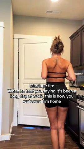 How to properly greet a husband 😍 ##couplegoals##marriagegoals##teamkashly