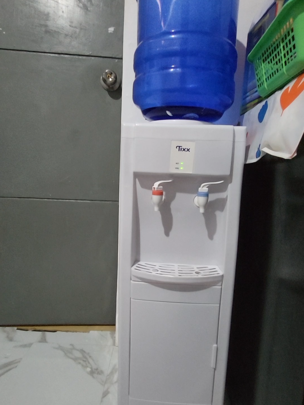 lightweight water dispenser na sa 1kplus lang ang presyo nito #waterdispenser #dispenser 