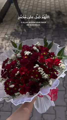 سەڵاوات لەبیرمەکەن بۆ خۆشەویستمان❤️🌿#run4ky #اللهم_صل_وسلم_على_نبينا_محمد 