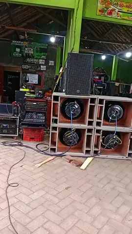 ini namnya box apa??  spiker sangit ❌ spiker copot ✅ 😂 #fyp #fyppppppppppppppppppppppp #fyppppppppppppppppppppppp @handoko_hsb 