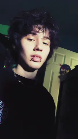 🌬️ #wlw #lgbt #fashioninspo 